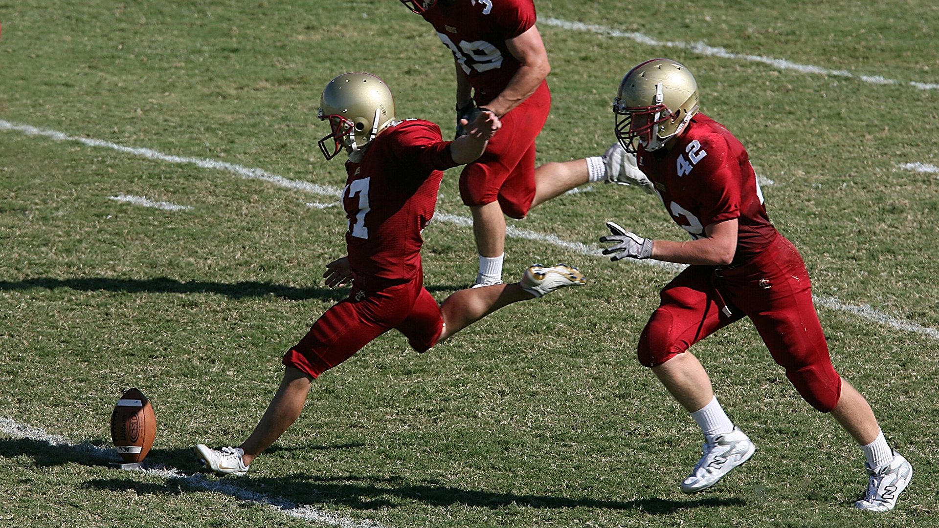 《电竞游戏平衡性调整:影响比赛格局的关键因素》,游戏 平衡