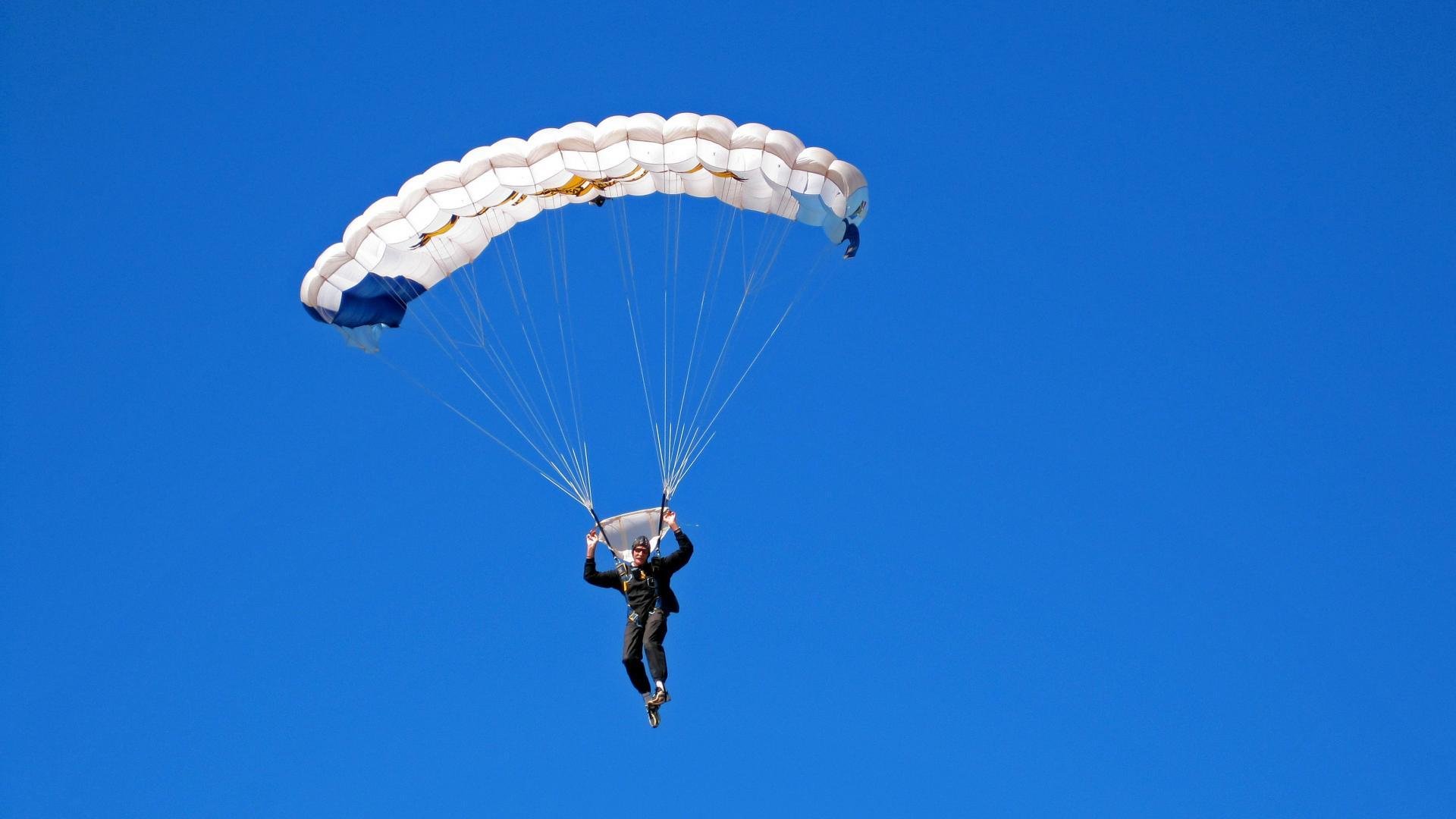 国际游泳联盟推出新反兴奋剂措施，保障比赛公平，国际业余游泳联会成立于1958年